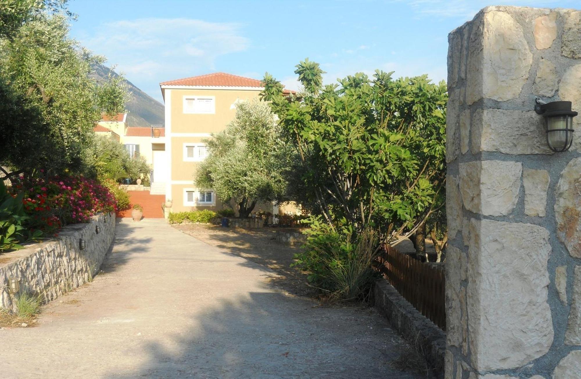 Appartement Delfinia à Vlachata Extérieur photo