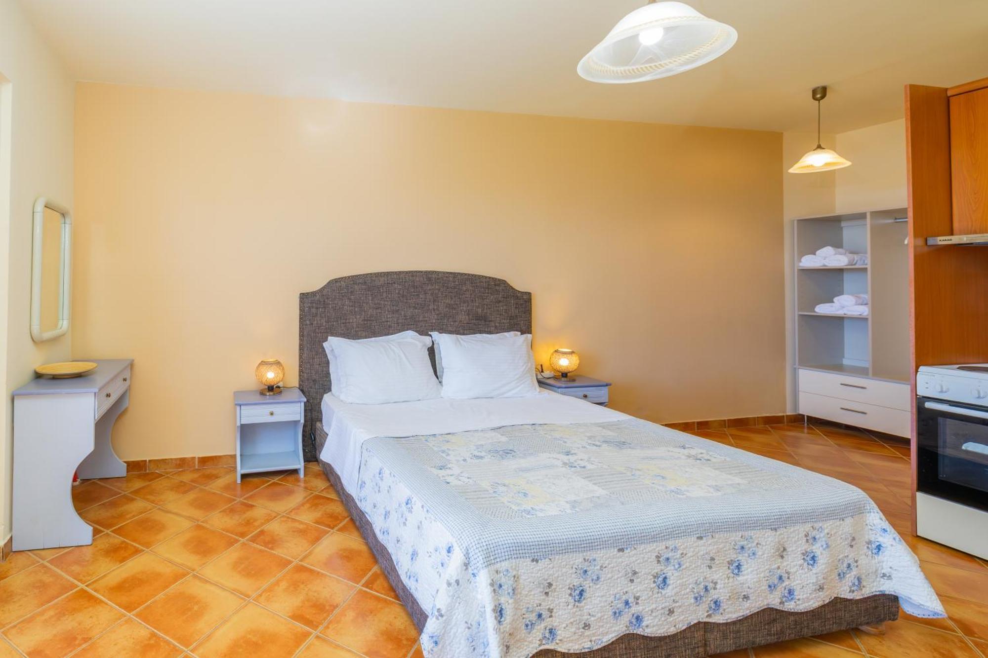 Appartement Delfinia à Vlachata Extérieur photo