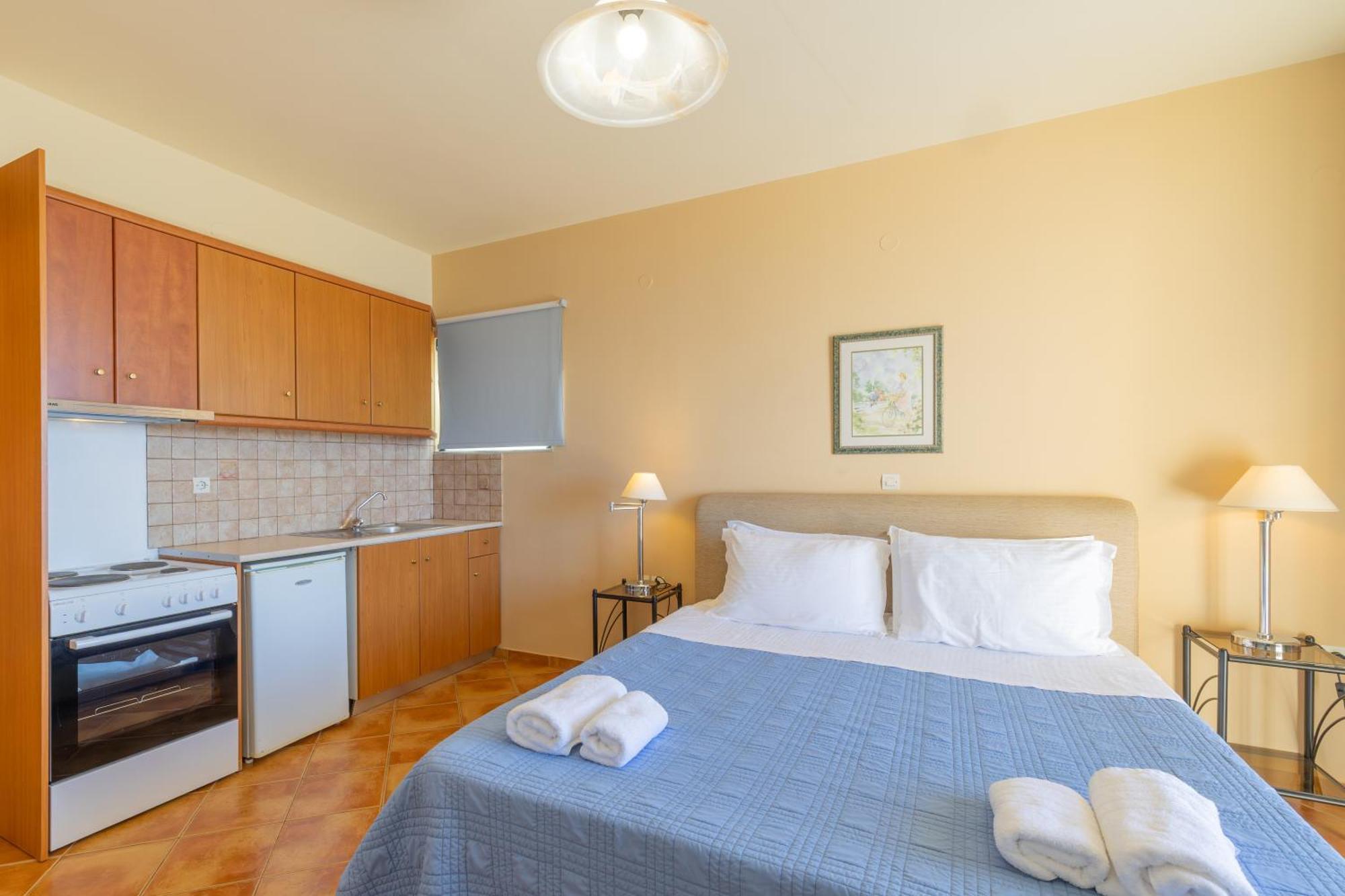 Appartement Delfinia à Vlachata Extérieur photo